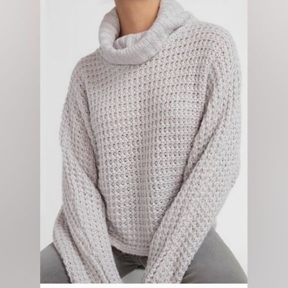 Express Sweater Women's Small Gray Cropped Oversized Chunky Knit - Picture 3 of 9